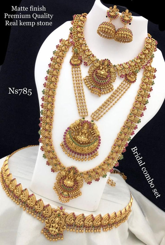 Super Sale Designer Necklace Set